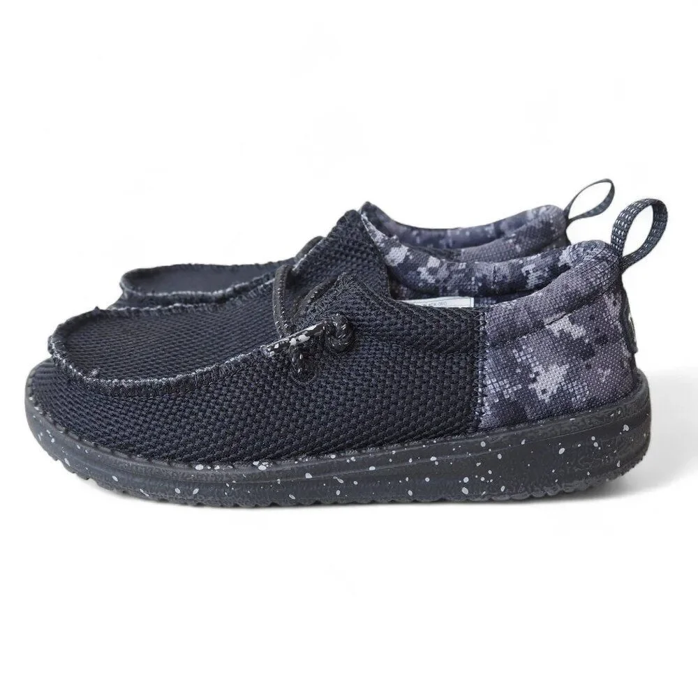 Hey Dude Wally Funk Digi Mesh Casual Shoes Youth 12 Black‎ Geo